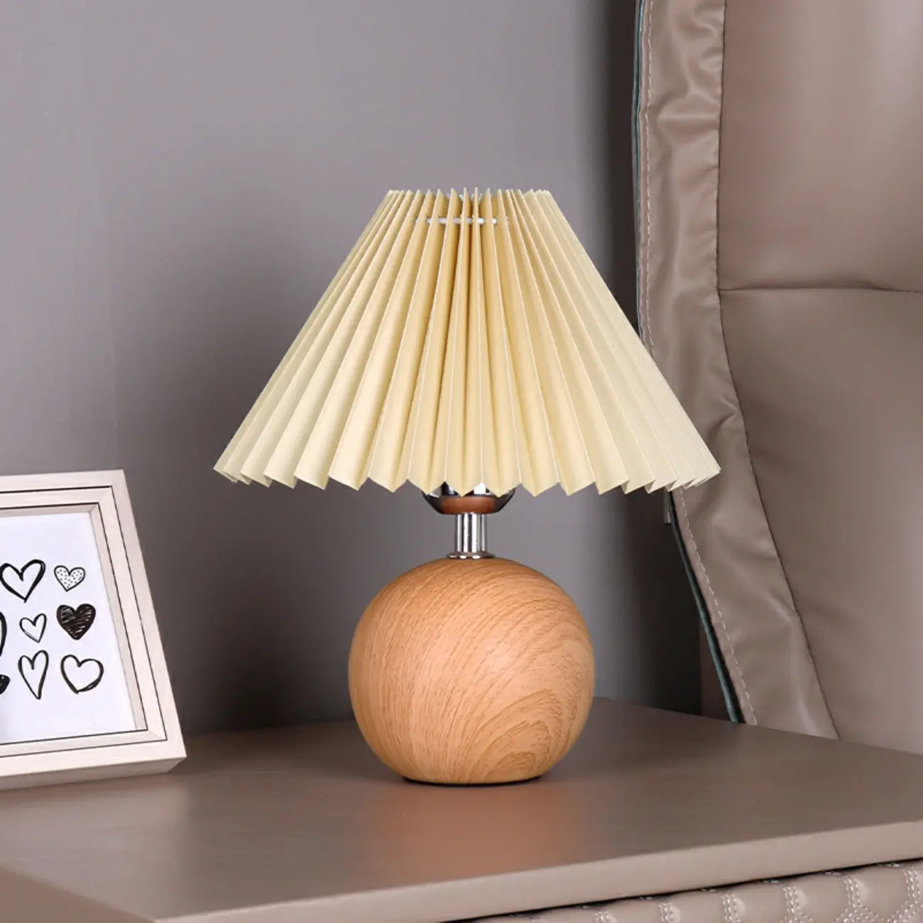 Vintage Wooden Pleated Shade Table Lamp for Bedroom