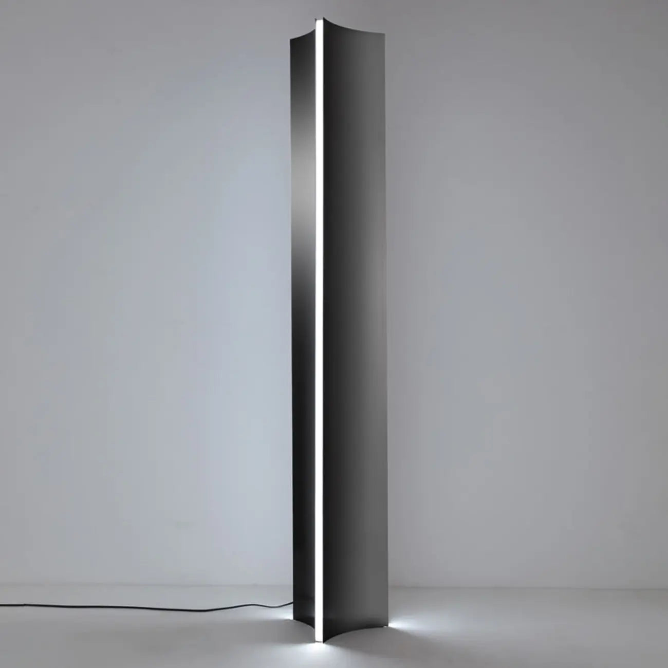 Minimalist Dimmable Metal Floor Lamp for Living Room