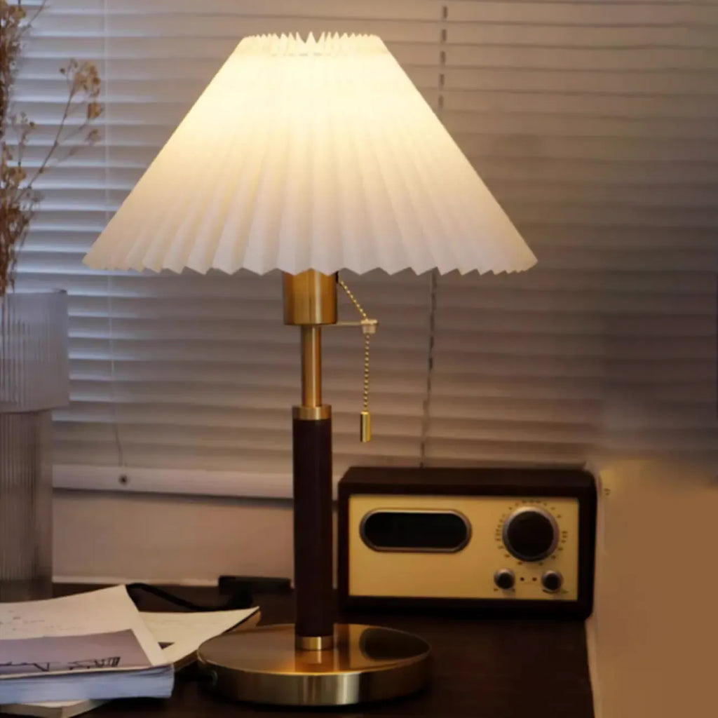 Elegant Fabric Pleated Table Lamp with Pull Chain for Bedroom