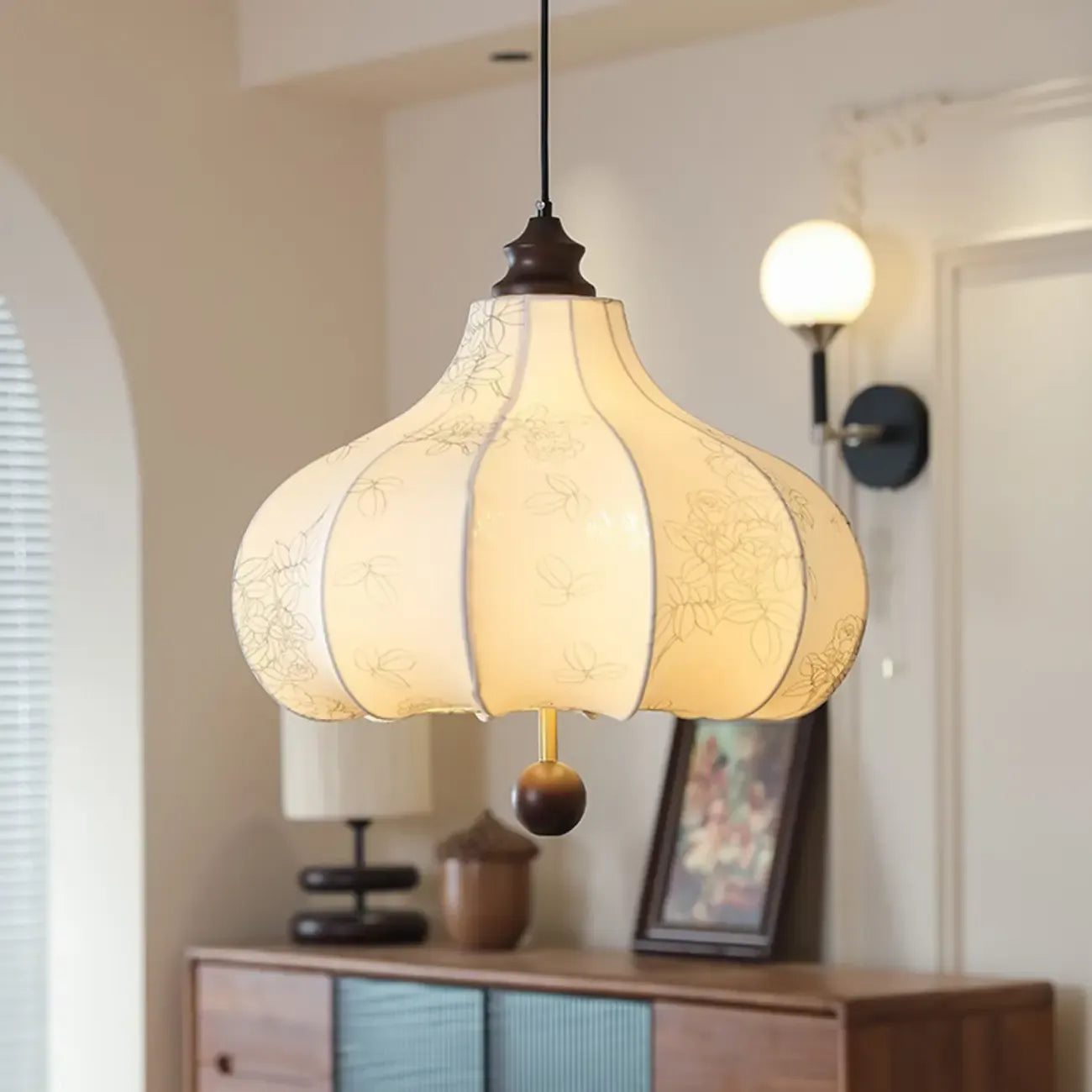Adjustable Vintage Lantern Chandelier with Fabric Lampshade