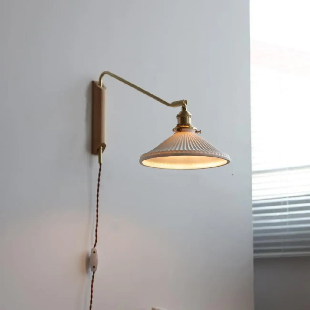 Mini Artistic Ceramic Shade Wall Light for Home Environment