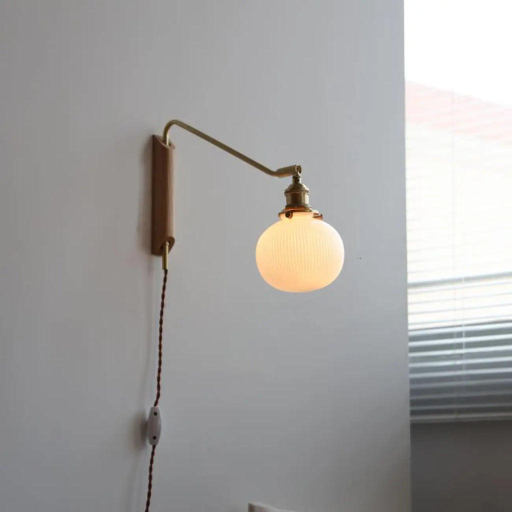 Mini Artistic Ceramic Shade Wall Light for Home Environment