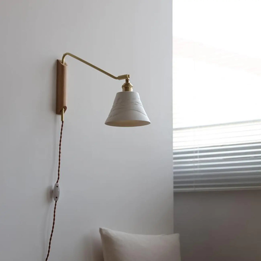 Mini Artistic Ceramic Shade Wall Light for Home Environment