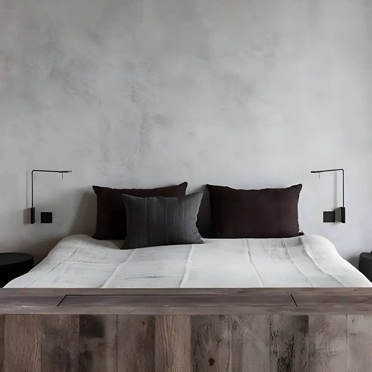 1-Light Black Metal Hardwired Small Swing Arm Wall Light