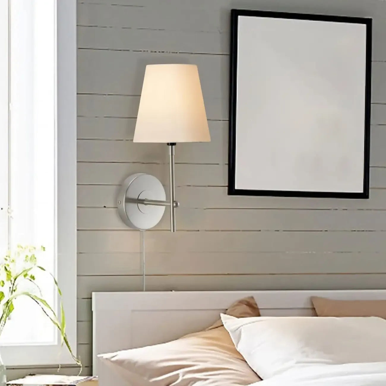 Contemporary Simplicity Metal Fabric Wall Sconce