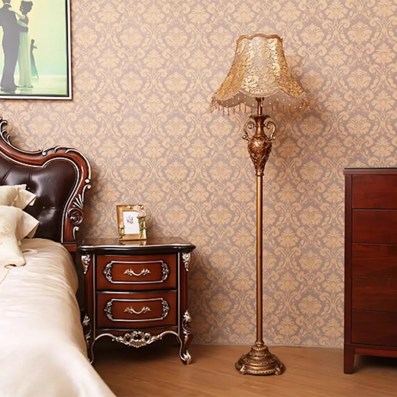 Vintage Resin Floor Lamp with Pagoda Shape for Living Room