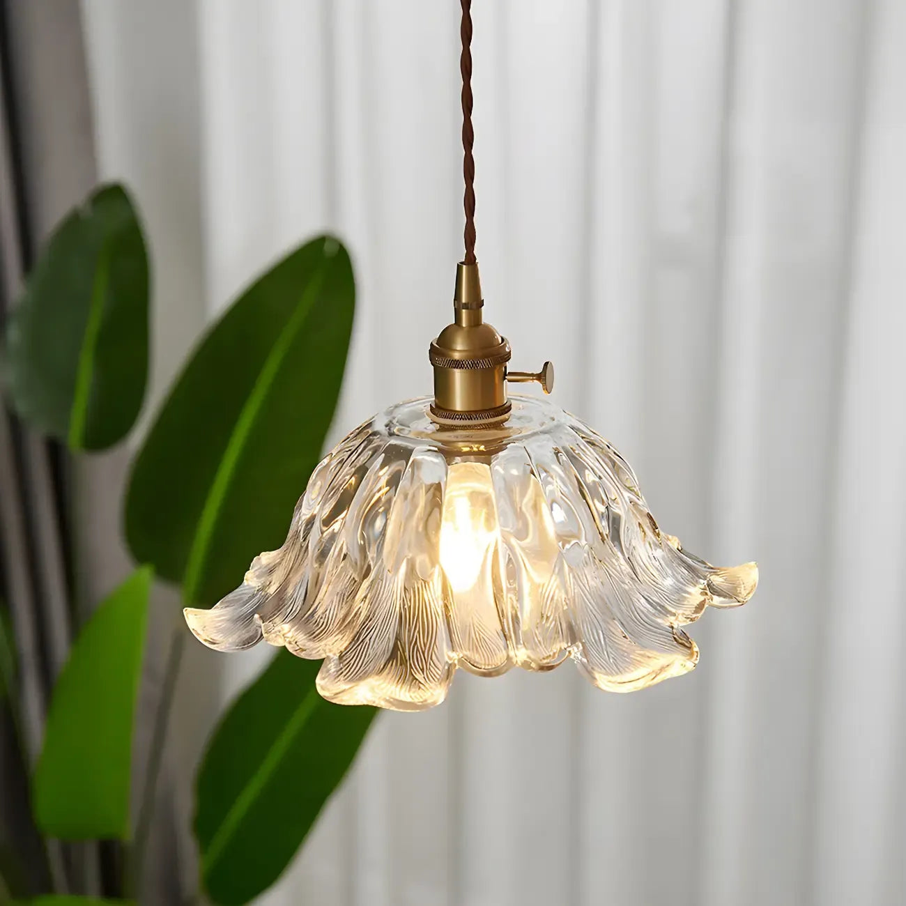 Art Deco Vintage Flower Glass Brass Hanging Pendant Light