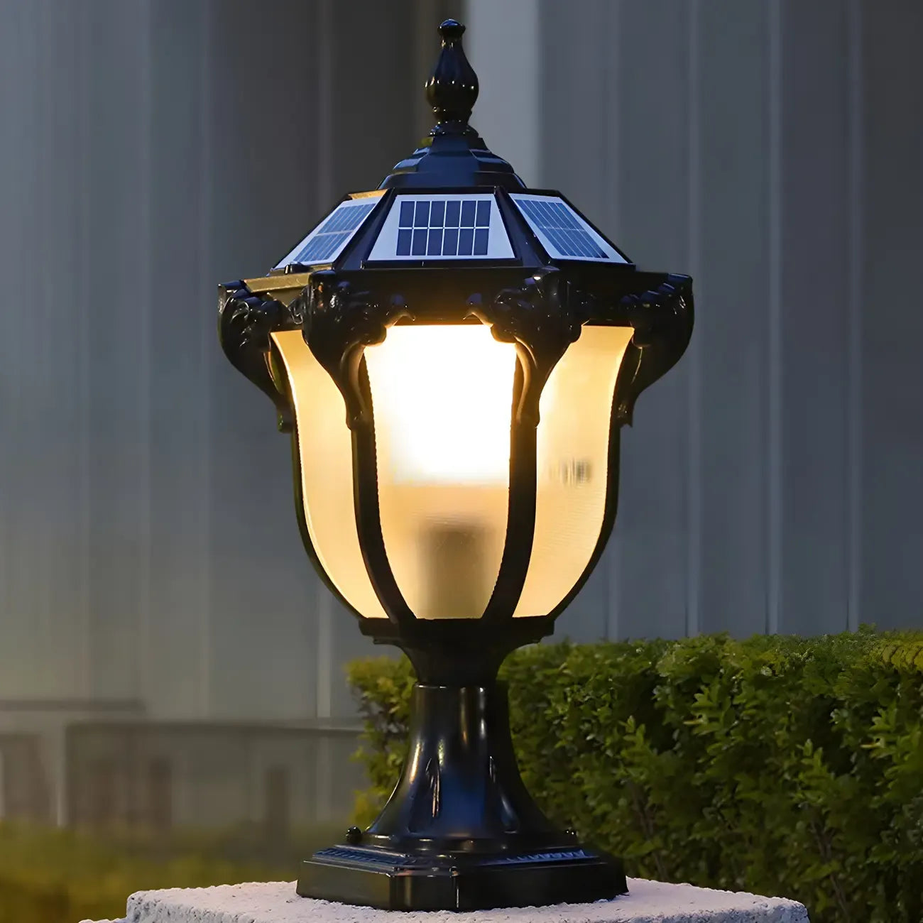 Black Vintage Metal Solar Outdoor Post Lights