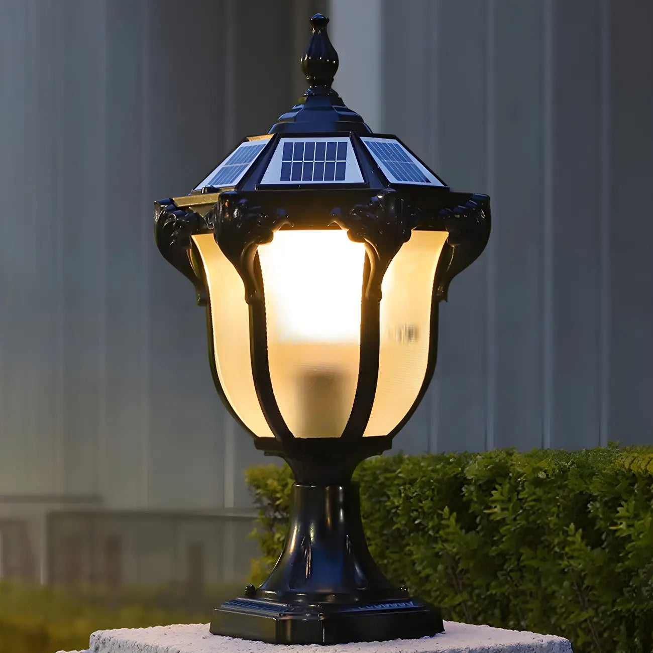 Black Vintage Metal Solar Outdoor Post Lights